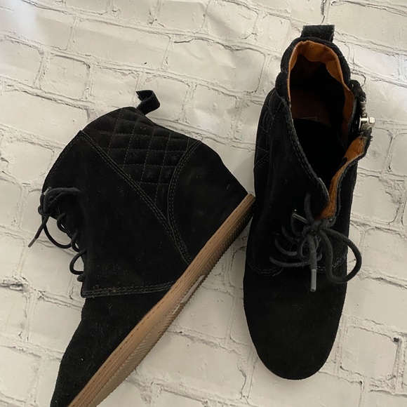 DV by Dolce Vita black wedge booties zipper side sz 8 - Picture 2 of 5